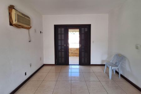 Casa à venda com 360m², 3 quartos e 3 vagas Casa à venda com 360m², 3 quartos e 3 vagasSuíte 1