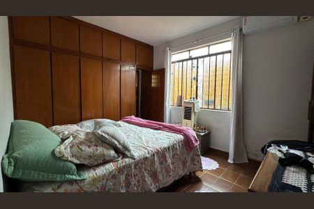 Casa à venda com 442m², 3 quartos e 6 vagas Casa à venda com 442m², 3 quartos e 6 vagasSuíte 2