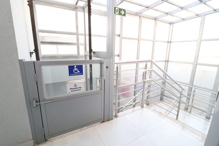 Apartamento para alugar com 70m², 2 quartos e 1 vagaElevador acessível