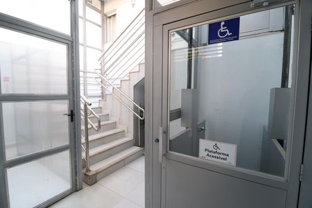 Apartamento para alugar com 70m², 2 quartos e 1 vagaElevador acessível