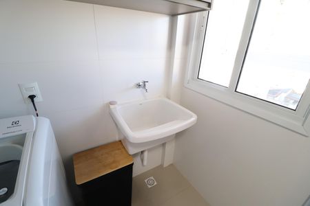 Apartamento para alugar com 70m², 2 quartos e 1 vagaÁrea de Serviço