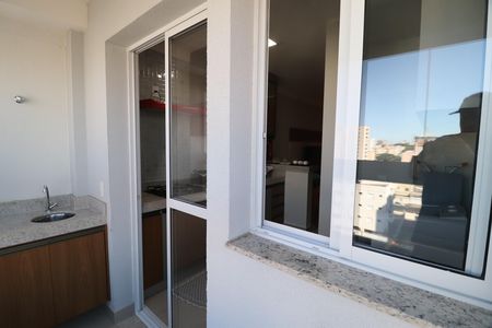Apartamento para alugar com 70m², 2 quartos e 1 vagaSacada