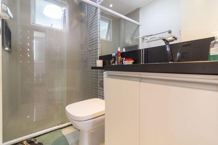 Apartamento à venda com 68m², 3 quartos e 1 vaga Apartamento à venda com 68m², 3 quartos e 1 vagaBanheiro Social