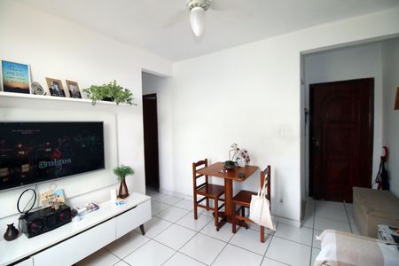 Sala de apartamento à venda com 2 quartos, 50m² em Parada de Lucas, Rio de Janeiro
