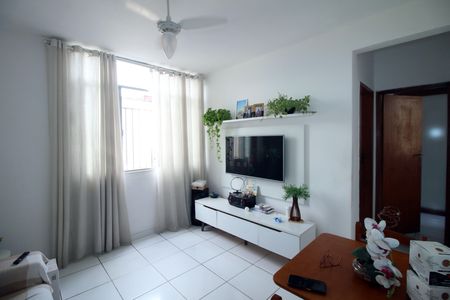 Sala de apartamento à venda com 2 quartos, 50m² em Parada de Lucas, Rio de Janeiro