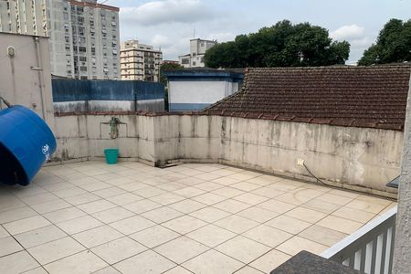 Casa para alugar com 180m², 4 quartos e 2 vagas Casa para alugar com 180m², 4 quartos e 2 vagasQuintal