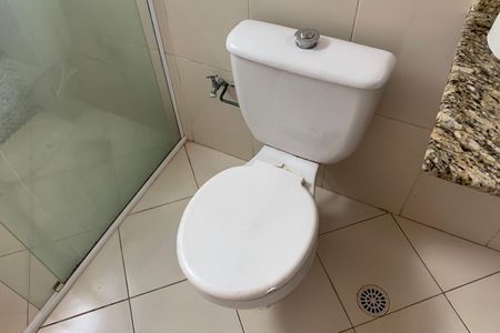 Casa para alugar com 180m², 4 quartos e 2 vagas Casa para alugar com 180m², 4 quartos e 2 vagasBanheiro