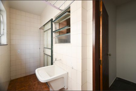 Apartamento à venda com 86m², 3 quartos e 2 vagas Apartamento à venda com 86m², 3 quartos e 2 vagasÁrea de Serviço