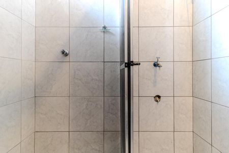 Banheiro de kitnet/studio para alugar com 1 quarto, 25m² em Centro Histórico de São Paulo, São Paulo