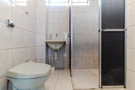 Banheiro de kitnet/studio para alugar com 1 quarto, 25m² em Centro Histórico de São Paulo, São Paulo