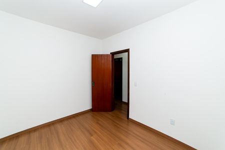 Apartamento para alugar com 128m², 4 quartos e 2 vagas Apartamento para alugar com 128m², 4 quartos e 2 vagasQuarto 2