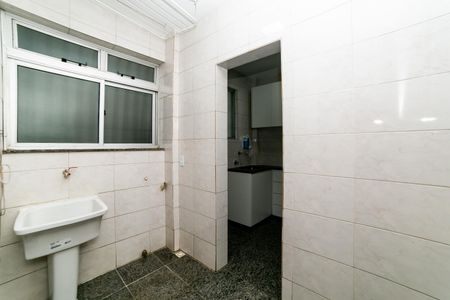 Apartamento para alugar com 128m², 4 quartos e 2 vagas Apartamento para alugar com 128m², 4 quartos e 2 vagasÁrea de Serviço