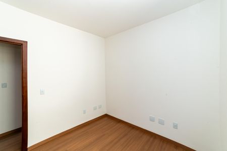 Apartamento para alugar com 128m², 4 quartos e 2 vagas Apartamento para alugar com 128m², 4 quartos e 2 vagasQuarto 1