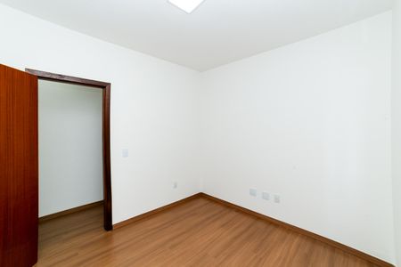 Apartamento para alugar com 128m², 4 quartos e 2 vagas Apartamento para alugar com 128m², 4 quartos e 2 vagasQuarto 2