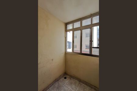 Apartamento para alugar com 80m², 2 quartos e sem vaga Apartamento para alugar com 80m², 2 quartos e sem vagaVaranda da Sala