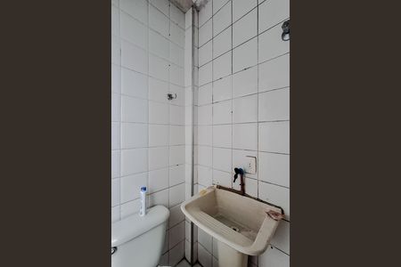 Apartamento para alugar com 80m², 2 quartos e sem vaga Apartamento para alugar com 80m², 2 quartos e sem vagaBanheiro de serviço