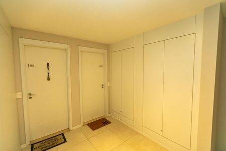 Apartamento para alugar com 87m², 3 quartos e 2 vagas Apartamento para alugar com 87m², 3 quartos e 2 vagasHALL DE ENTRADA