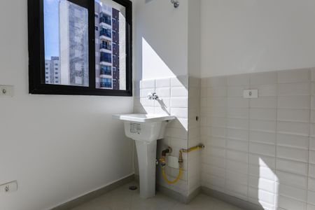 Apartamento para alugar com 37m², 2 quartos e 1 vagaÁrea de Serviço