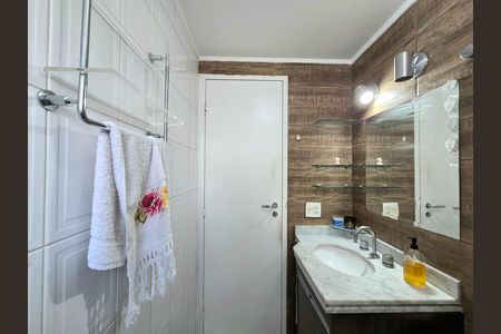 Apartamento para alugar com 110m², 3 quartos e 2 vagas Apartamento para alugar com 110m², 3 quartos e 2 vagasBanheiro Social