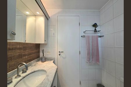 Apartamento para alugar com 110m², 3 quartos e 2 vagas Apartamento para alugar com 110m², 3 quartos e 2 vagasBanheiro da Suíte