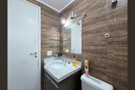 Apartamento para alugar com 110m², 3 quartos e 2 vagas Apartamento para alugar com 110m², 3 quartos e 2 vagasBanheiro Social