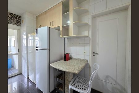 Apartamento para alugar com 110m², 3 quartos e 2 vagas Apartamento para alugar com 110m², 3 quartos e 2 vagasCozinha