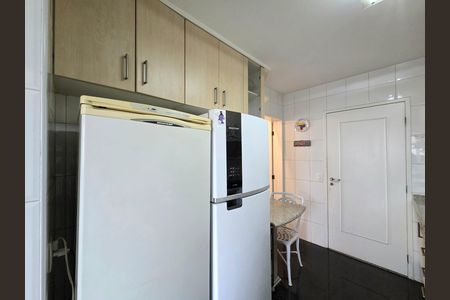 Apartamento para alugar com 110m², 3 quartos e 2 vagas Apartamento para alugar com 110m², 3 quartos e 2 vagasCozinha