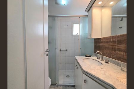 Apartamento para alugar com 110m², 3 quartos e 2 vagas Apartamento para alugar com 110m², 3 quartos e 2 vagasBanheiro da Suíte