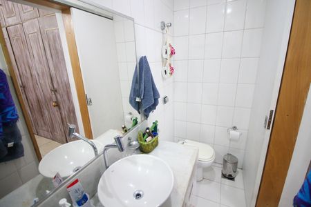Casa à venda com 120m², 4 quartos e 2 vagas Casa à venda com 120m², 4 quartos e 2 vagasSuite Quarto 1