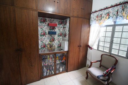Casa à venda com 120m², 4 quartos e 2 vagas Casa à venda com 120m², 4 quartos e 2 vagasQuarto 2