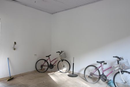 Casa à venda com 150m², 3 quartos e 2 vagasQuarto externo