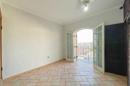 Casa à venda com 200m², 3 quartos e 1 vaga Casa à venda com 200m², 3 quartos e 1 vagaSuíte