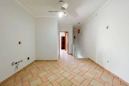Sala de casa à venda com 3 quartos, 200m² em Jardim Dayaquinha, Osasco
