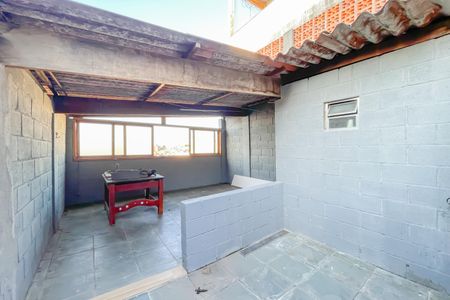 Casa à venda com 200m², 3 quartos e 1 vaga Casa à venda com 200m², 3 quartos e 1 vagaQuintal