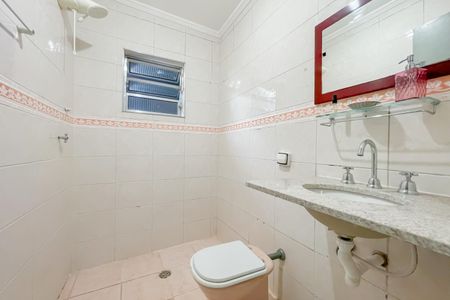 Casa à venda com 200m², 3 quartos e 1 vaga Casa à venda com 200m², 3 quartos e 1 vagaBanheiro 2