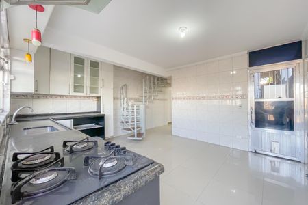Casa à venda com 200m², 3 quartos e 1 vaga Casa à venda com 200m², 3 quartos e 1 vagaCozinha