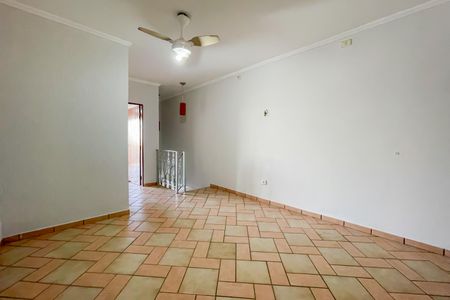 Casa à venda com 200m², 3 quartos e 1 vaga Casa à venda com 200m², 3 quartos e 1 vagaSala