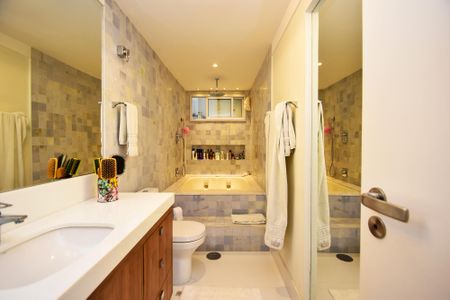 Apartamento à venda com 100m², 1 quarto e 1 vagaBanheiro da Suíte