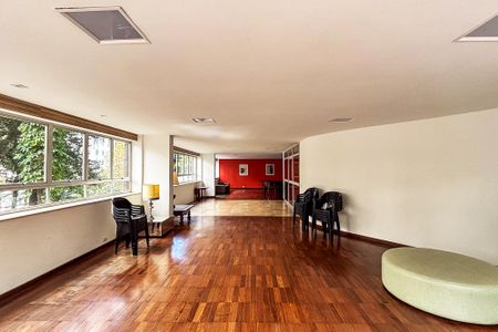 Apartamento à venda com 100m², 1 quarto e 1 vagasalao de festa