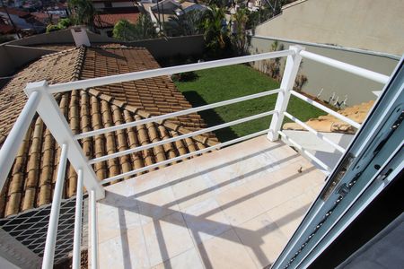 Casa para alugar com 220m², 4 quartos e 2 vagas