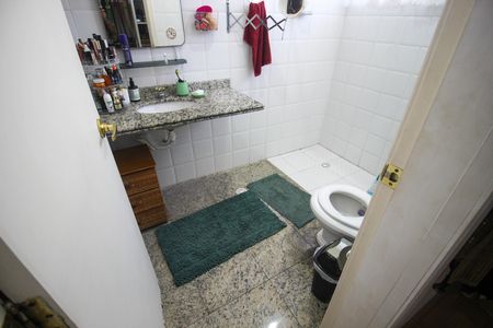 Casa para alugar com 220m², 4 quartos e 2 vagas