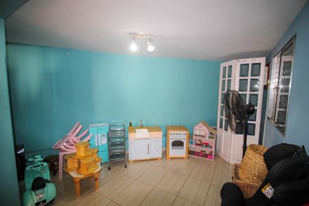 Casa para alugar com 220m², 4 quartos e 2 vagas
