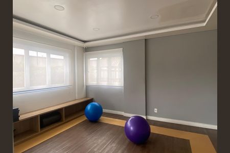 Apartamento à venda com 64m², 2 quartos e 1 vaga Apartamento à venda com 64m², 2 quartos e 1 vagaAcademia