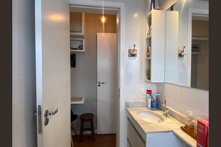 Apartamento à venda com 64m², 2 quartos e 1 vaga Apartamento à venda com 64m², 2 quartos e 1 vagaBanheiro da Suíte