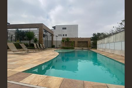 Apartamento à venda com 64m², 2 quartos e 1 vaga Apartamento à venda com 64m², 2 quartos e 1 vagaÁrea comum - Piscina