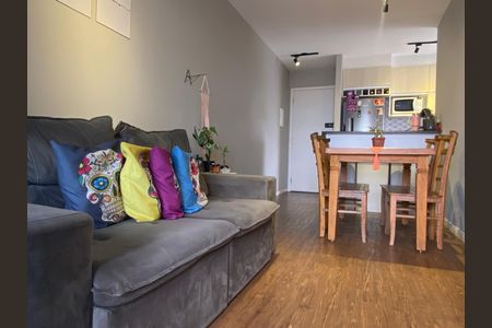 Sala de apartamento à venda com 2 quartos, 64m² em Vila Osasco, Osasco