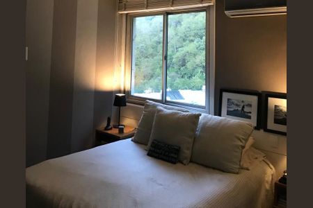 Apartamento à venda com 90m², 2 quartos e 2 vagasQuarto