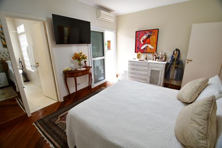 Casa à venda com 310m², 4 quartos e 4 vagasQuarto 3 - Suíte