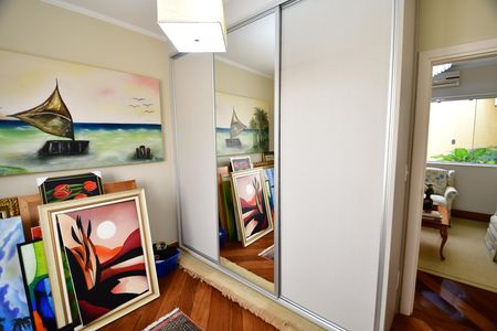 Casa à venda com 310m², 4 quartos e 4 vagasQuarto 1
