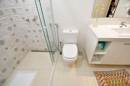 Casa à venda com 310m², 4 quartos e 4 vagasBanheiro 